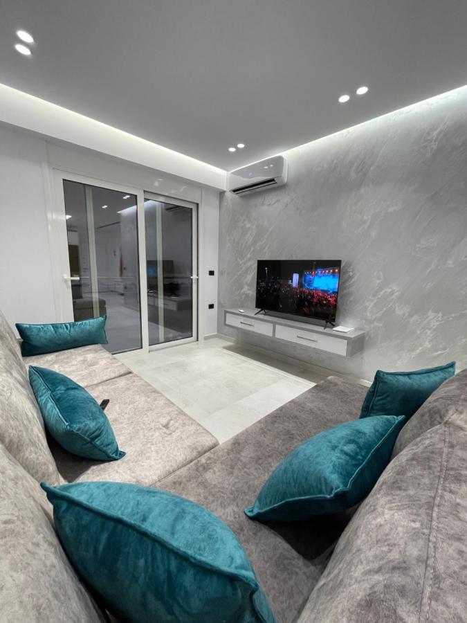 Alpha Lux Apartment Sarandë Eksteriør billede