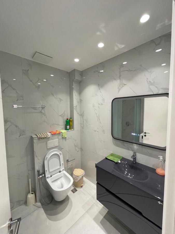 Alpha Lux Apartment Sarandë Eksteriør billede
